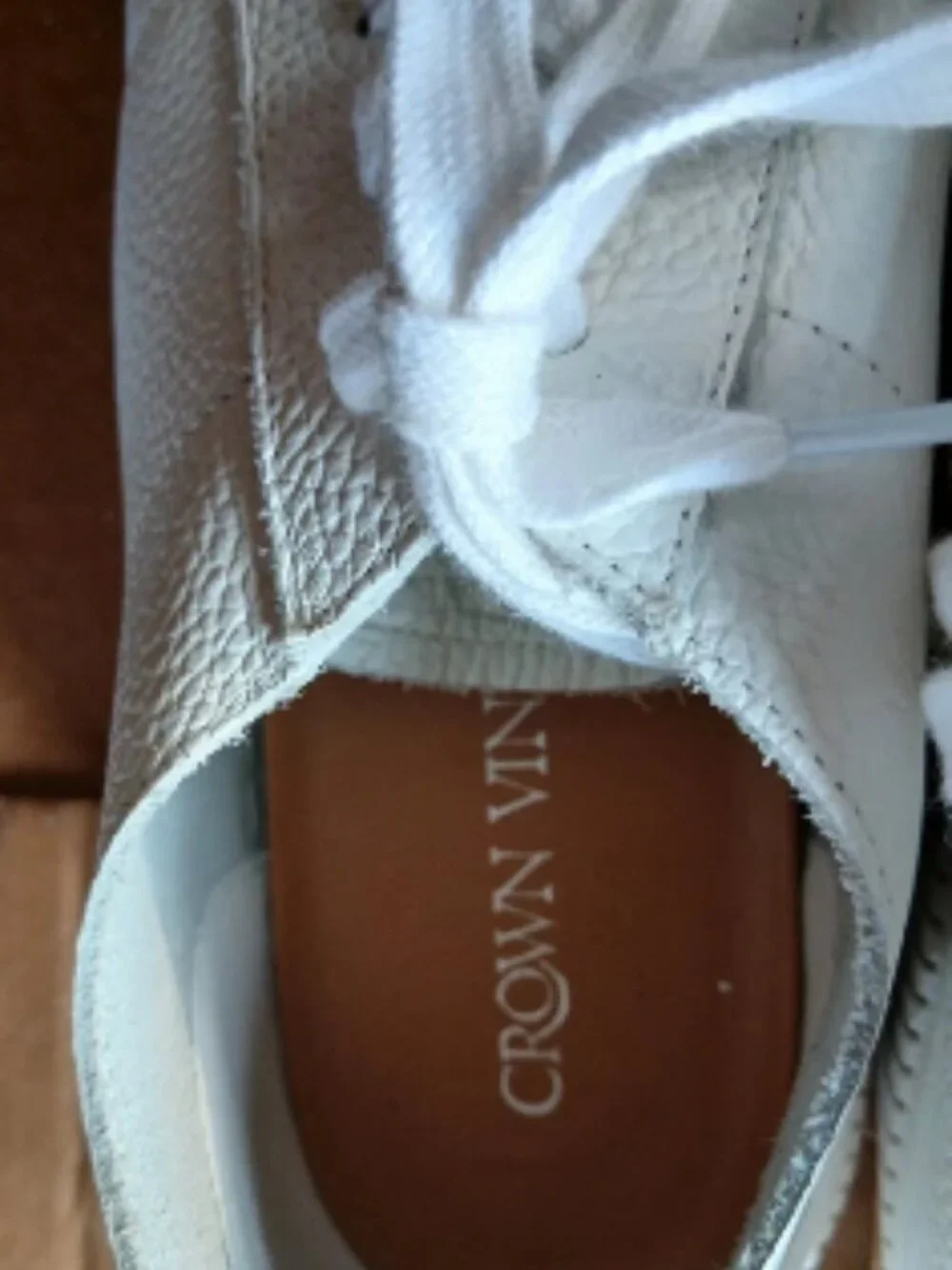 CROWN VINTAGE Sneaker . Women White Shoes size 9M barely worn